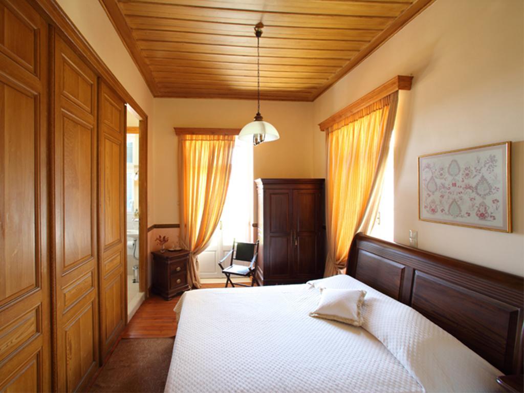 Hotel Archontiko Mistrá Habitación foto