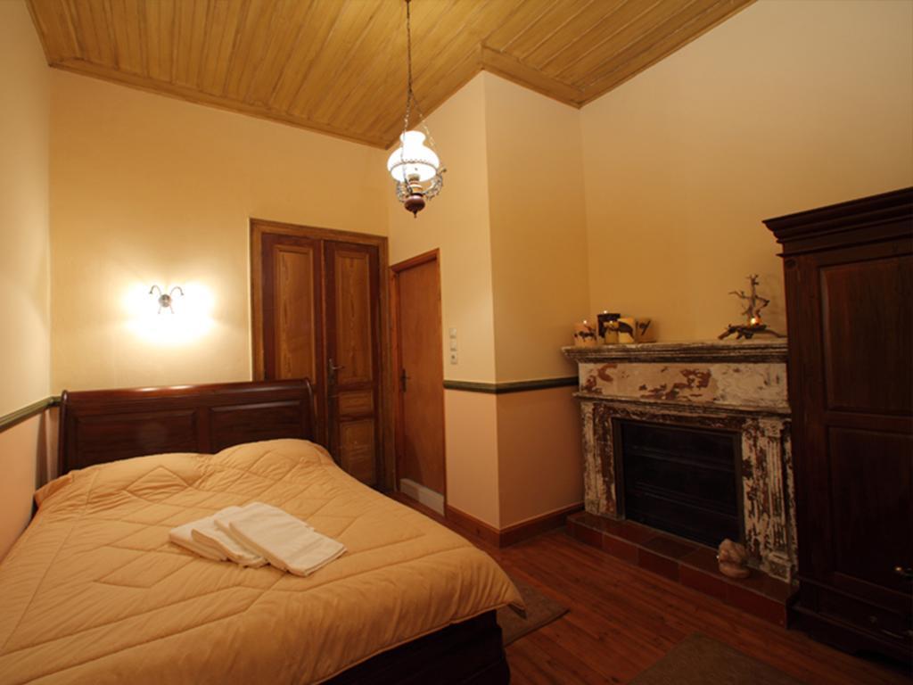 Hotel Archontiko Mistrá Habitación foto